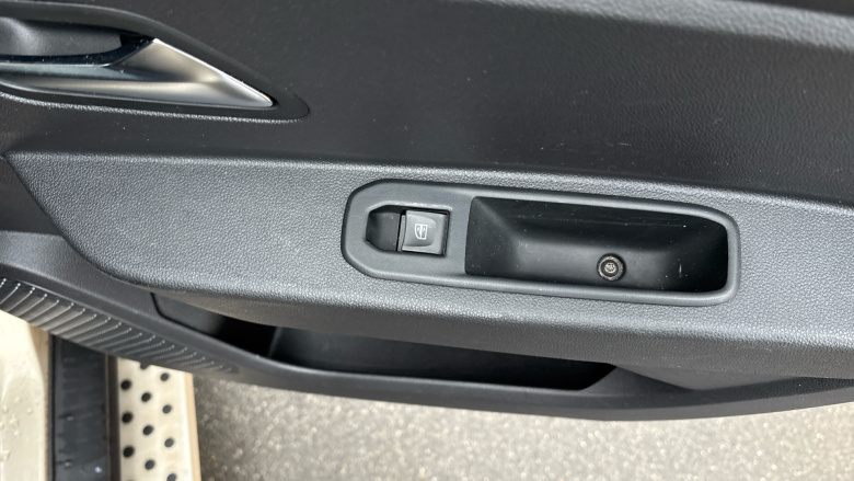 Dacia Duster 1.6 SCe Prestige 5dr Petrol Estate